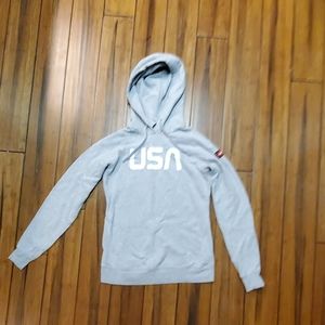 North Face USA gray sweatshirt